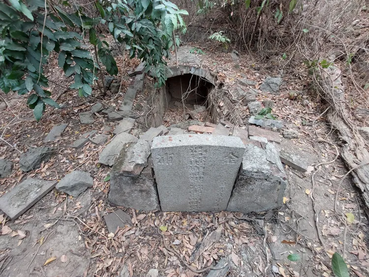 龜山上古墓藍太夫人是當地望族。凃建豐攝