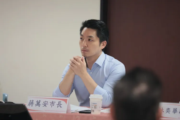 蔣萬安指出，貫通典禮也會邀請侯友宜。彭欣偉攝