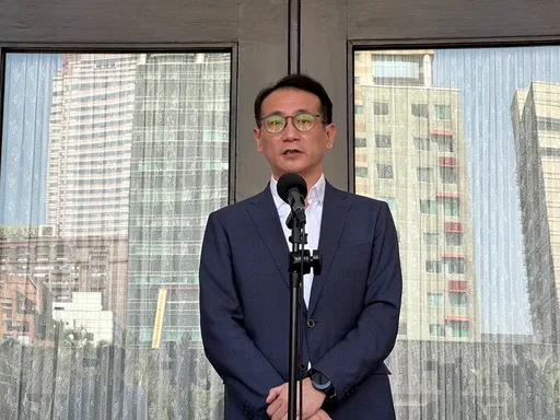 郭台銘爆驚人政見後道歉！　鄭運鵬揪2點直呼可怕：背一下幕僚給的稿吧