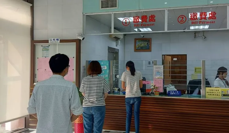 台電說，民眾繳完電費拿到的單據就是發票。台電雲林區處提供