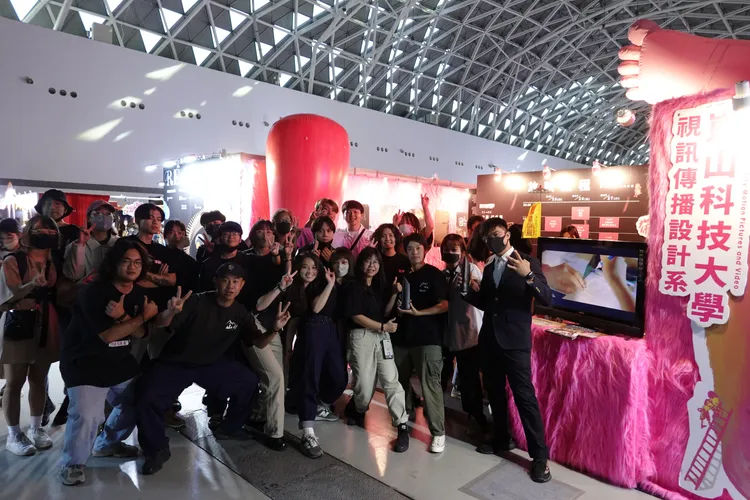 視訊系畢業生參加放視大賞傳出捷報。校方提供