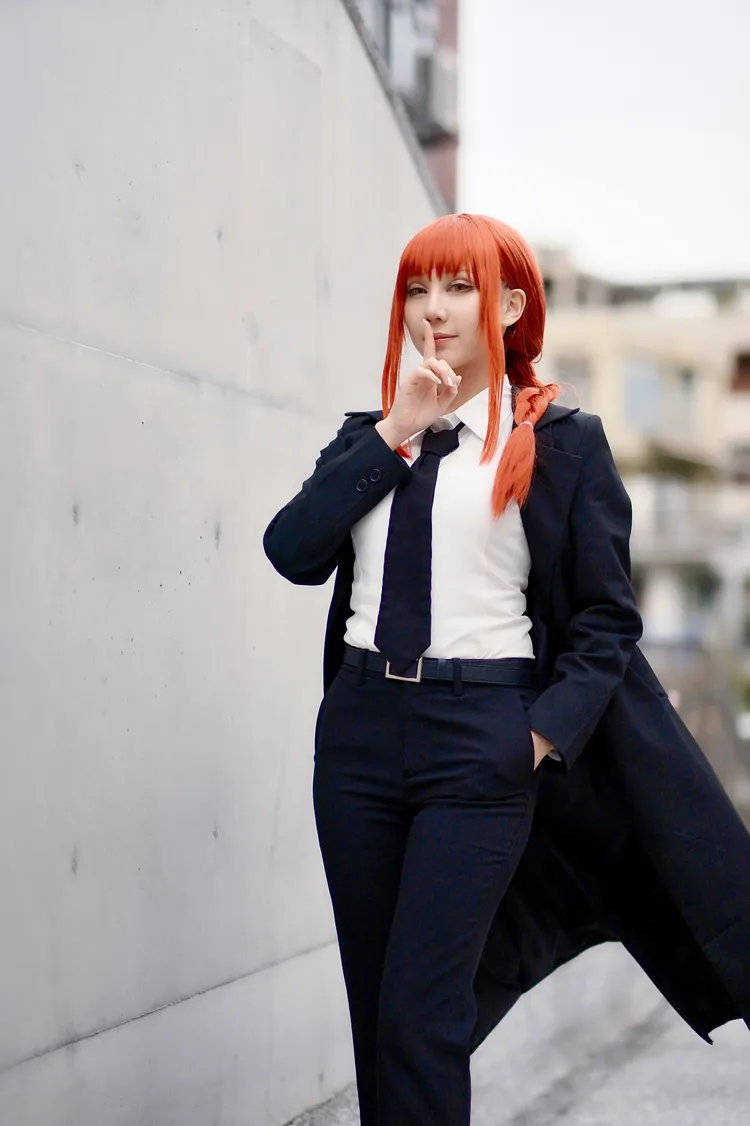 擁有好身材的貓鈴，這次cosplay日本動漫《鏈鋸人》中的女主角真紀真。 陳志淵攝