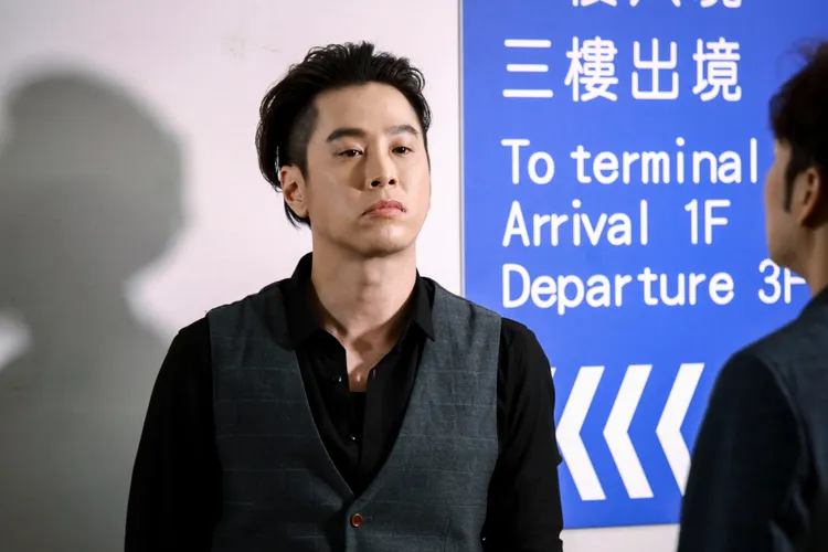 吳東諺成大魔王，戲外感謝老婆白家綺幫他按摩，分享反派的心境。民視提供