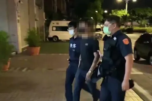 徐巧芯助理賓士被砸車！火爆男攔車空手捶毀玻璃　原因曝光