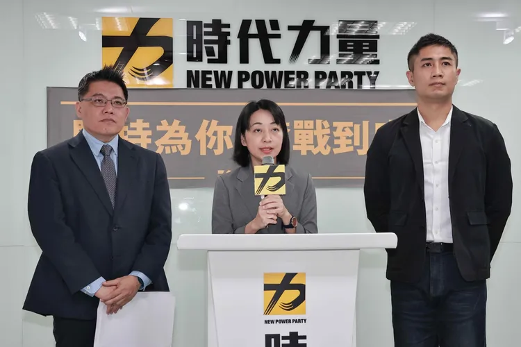 王婉諭稱讚邱顯智提升國會的透明度。施昂強攝