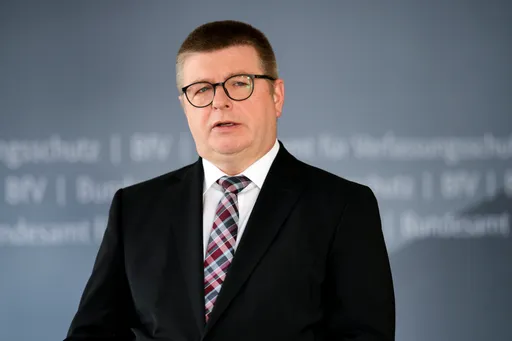 德情報首長:俄等專制國家積極煽動國內反政府情緒