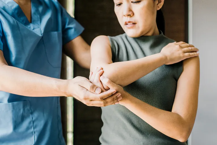 隨著台灣邁入高齡化社會，骨質疏鬆症患者比例逐年增加，但骨質危機不只發生在銀髮族。