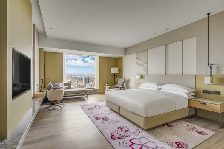 高雄萬豪酒店的行政豪華客房。讀者提供