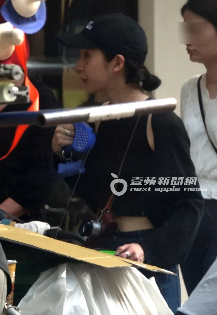 李沐前來劇組探班。特勤中心攝