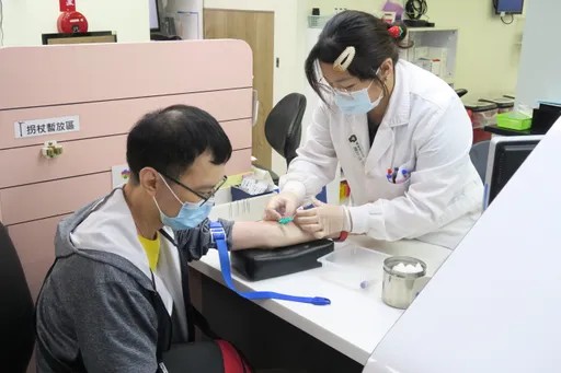 高中老師無力又狂吐 求助7醫科仍無解!原來是不當使用這「仙丹」