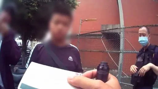 新北男路邊徘徊被盤查 霹靂警起獲存摺!車手領嘸酬勞就被逮