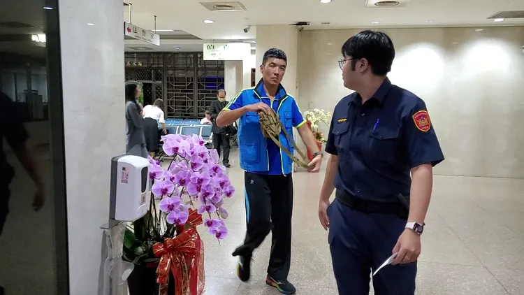 高灘地機電管理站技工呂健維。呂志明攝