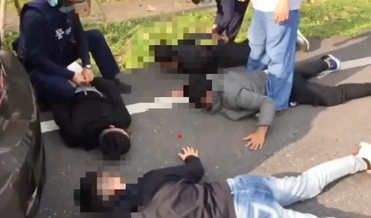 警方逮捕陳男等4人。翻攝畫面