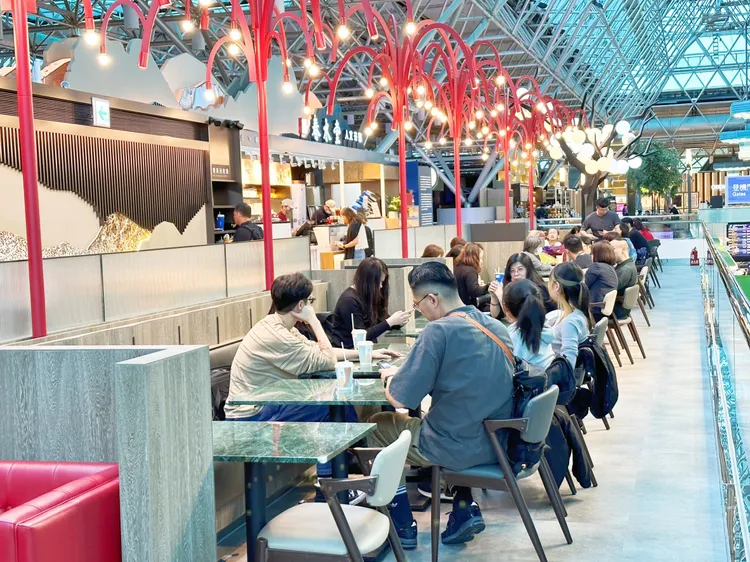 紓困130多家業者渡過困境，維繫機場相關產業營運活力。桃機提供