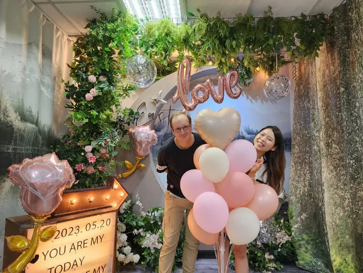 來自法國的GUENOLE_ALIZARD，勇敢追愛，選在520與品秀登記結婚。台中市府提供