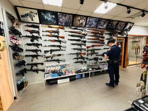 汐止警嚴查模型槍店 製造、販賣、轉讓類真槍最高可罰250萬