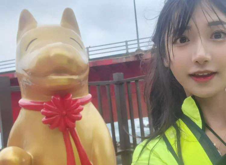 企鵝妹在IG貼出許多環島台灣的照片。翻攝自企鵝妹IG