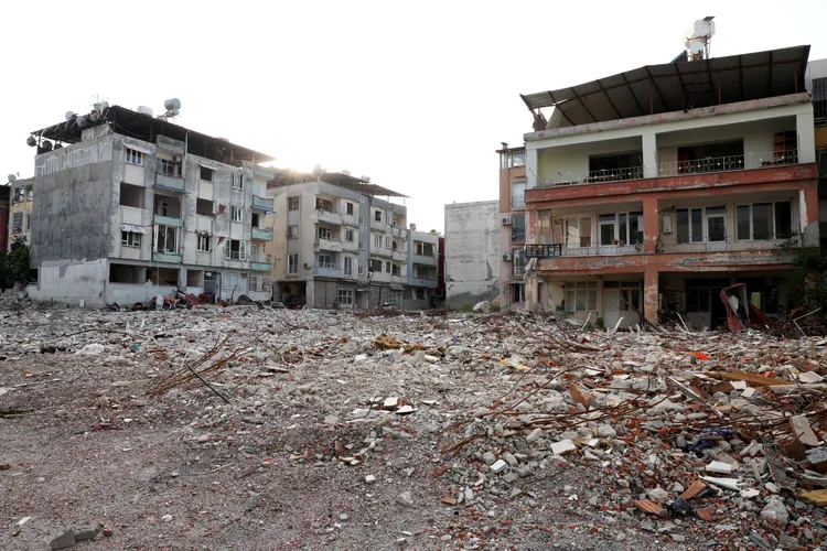 受地震影響的11省中，多數選民支持艾爾段，認為他才能領導重建。路透社