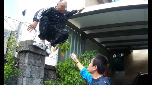 桃園男見警上門攀牆落跑　3樓摔下才知沒被通緝！當場傻眼