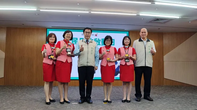 警方與銀行、超商公私協力，第一季阻詐2億元。市府提供