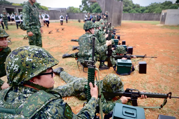 桃市後備旅第二營教召訓練明天結束。林林攝