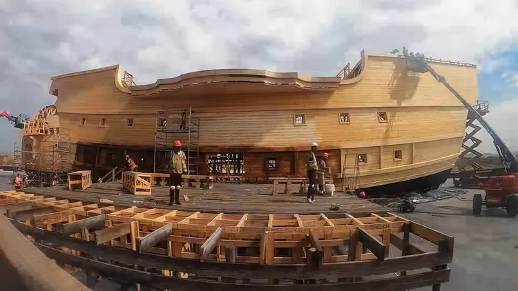 《航海王》真人版重現動畫中的場景。翻攝Netflix YouTube