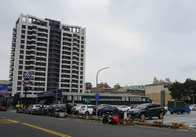 冠傑建設今年上半年已推3場建案，未來後續還有4場將進場，市場評估總銷至少140億元。葉家銘攝