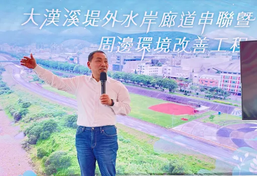 合照詐騙首腦嗆「歡迎民進黨來查」 侯友宜轟綠營「喊反黑金卻越打越多」