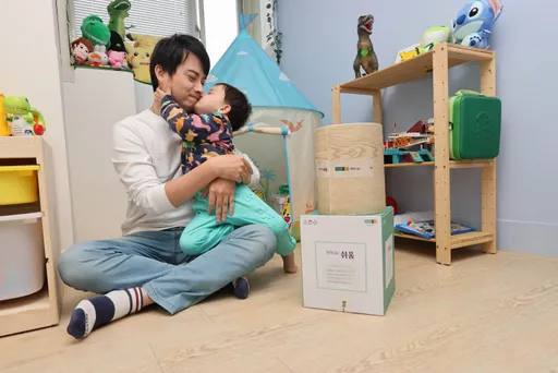 男歌手住頂樓3歲兒跑跳撞地 遇鄰居關切「一再道歉」