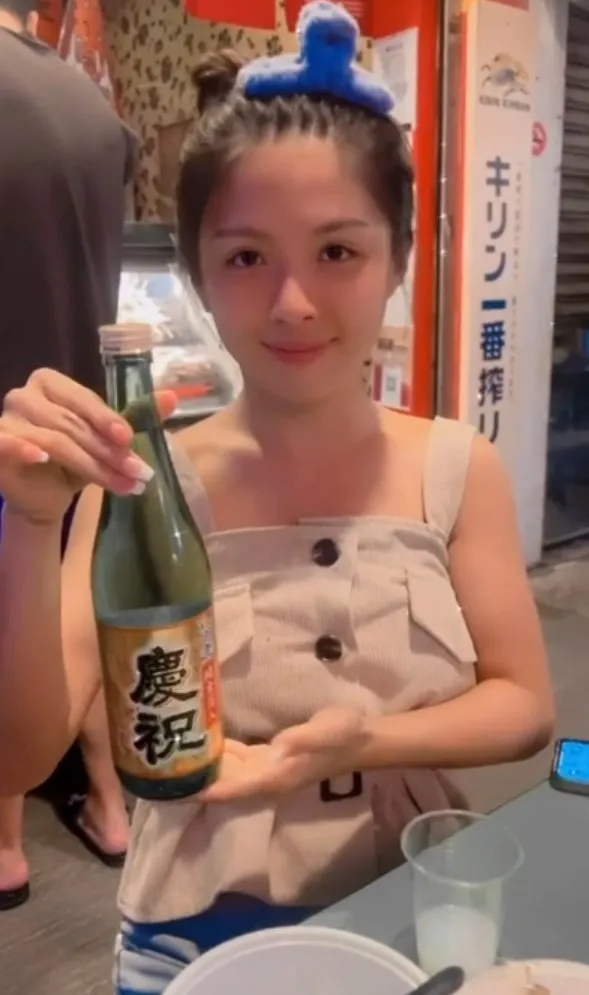 我不是介紹酒，我是開酒正妹。抖音@ting07.20 提供