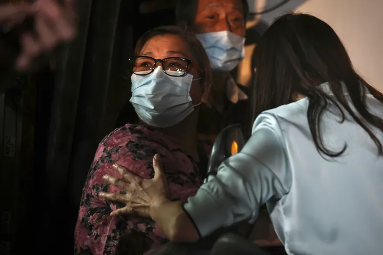 台北市信義區崇德街附近發生地層下陷，引發住戶恐慌。林林攝