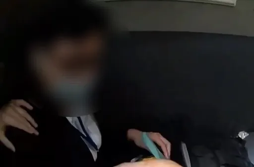 新北老婦誤信「抽中17張股票」 警趁面交逮車手