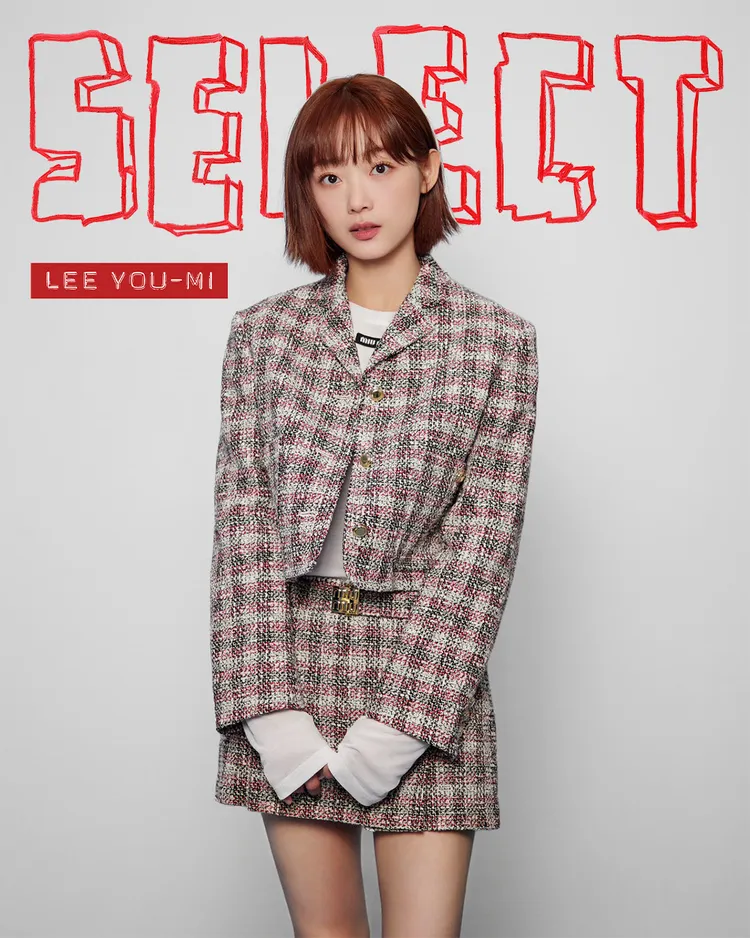 李瑜美以自我時尚品味出發，替台灣女孩們撿選出洋溢夏日情調的MIU MIU Select Taipei系列單品。品牌提供