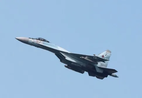 蘇35戰機在黑海攔截波蘭飛機 羅馬尼亞指控俄國挑釁