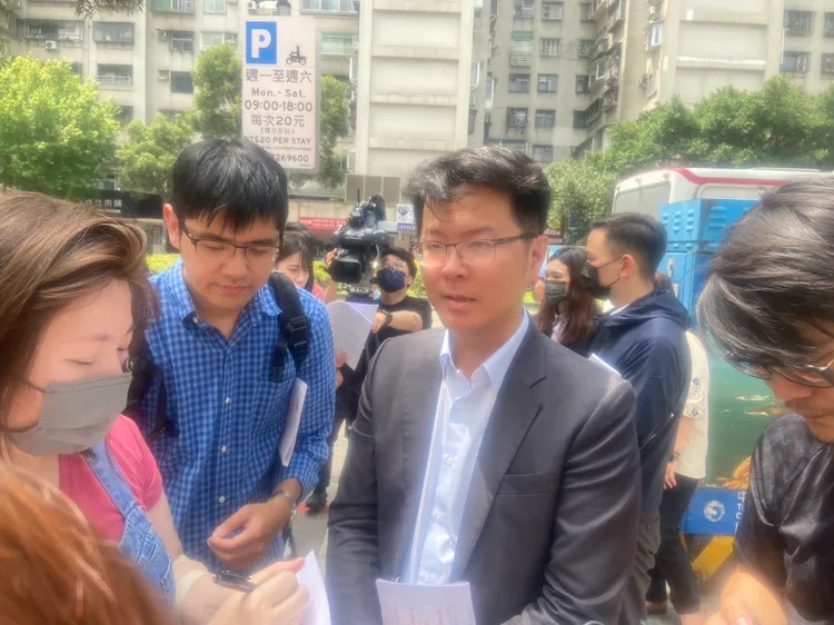 自救會委託的律師陳振瑋表示，目前陳抗的地主戶約5成。陳揚盛攝