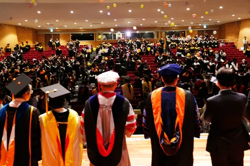 畢業才是人生的開始!張善政鼓勵中大畢業生 勇於接受挑戰善用每一分鐘