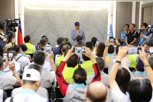 郭台銘曝BNT猛料！　接李大維電話：大小姐說你不要買了