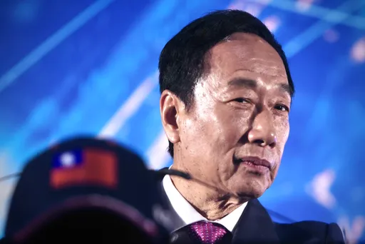 郭台銘爆與藍大老長談！盼他做這事　侯友宜「青梅竹馬」反應曝光