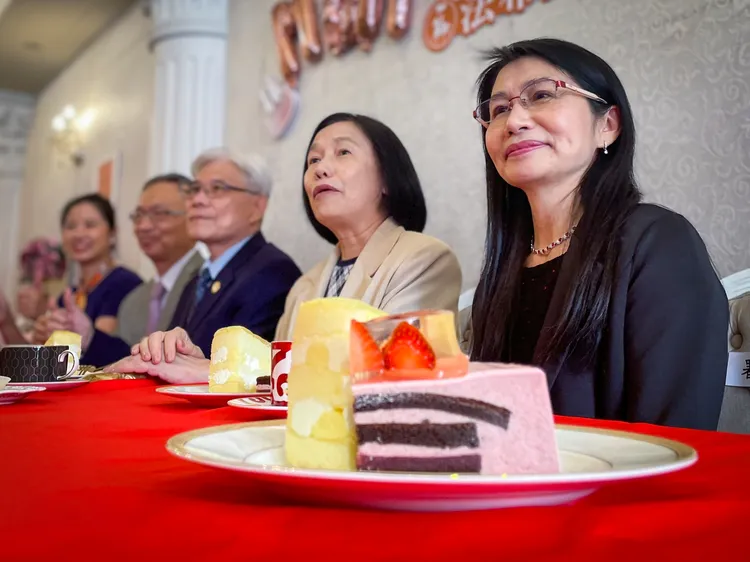 吳秀梅（右）說，報告已在昨天晚間6時許收到報告。賴昀岫攝