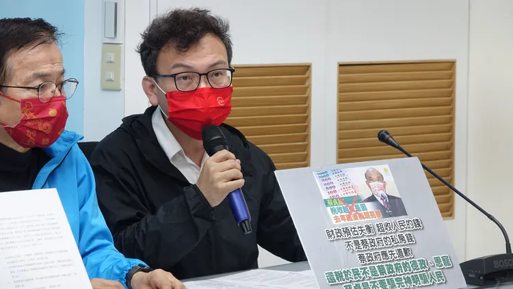 新竹市立委鄭正鈐證實將出席宣明智餐會。資料照片