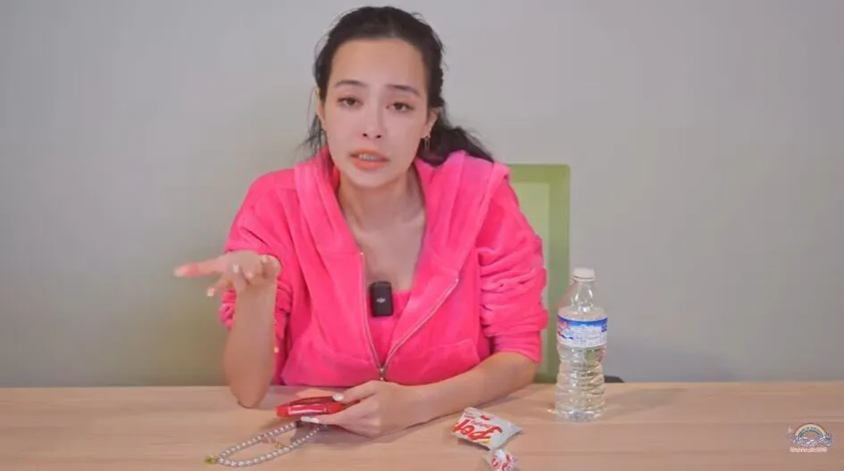 王思佳拍影片說明澄清假包疑雲。翻攝王思佳YouTube