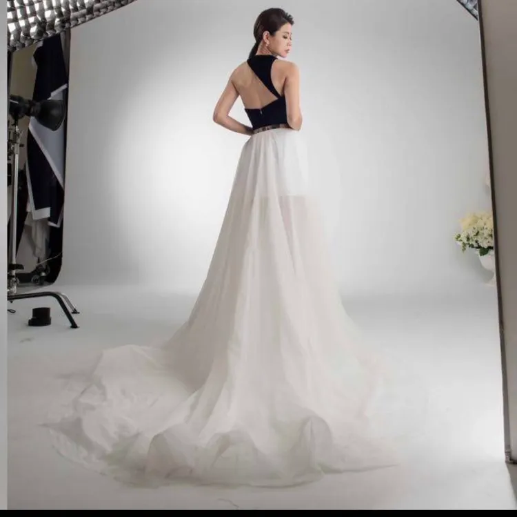 李燕是最幸福的新娘。翻攝李燕臉書