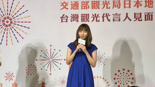 《silent》川口春奈来台替宝岛造势 亮相15分钟台下吵成一团