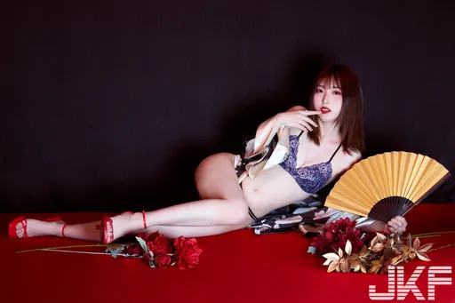 AV若月瑪麗亞隨親姊退役 過激「姊妹丼」很享受成絕響