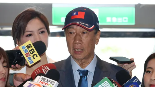 大小姐傳話別買BNT　郭台銘再爆：民進黨最大派系贏了！小英妥協