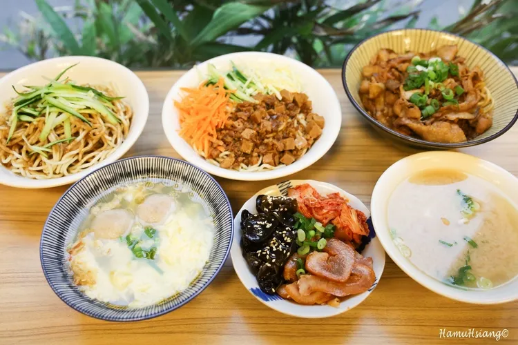 「蘭花亭」創立至今已逾一甲子，傳承到第三代。哈姆湘的部落格提供