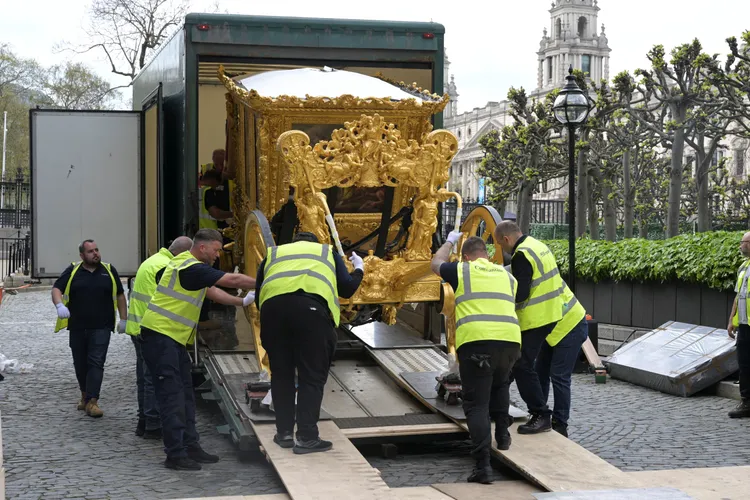 黃金馬車特別被運送到西敏宮展示。路透社