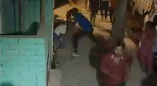 狂漢猛刺少女20多刀 經過路人沒一個出手救她