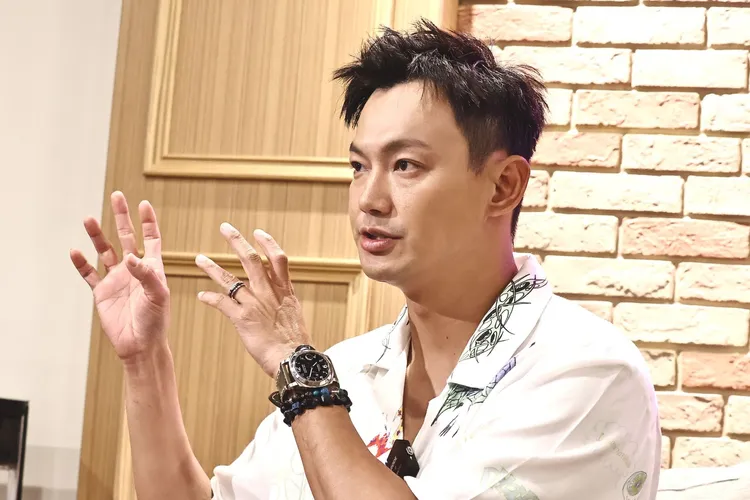 威廉仍不放棄投資副業。施昂強攝