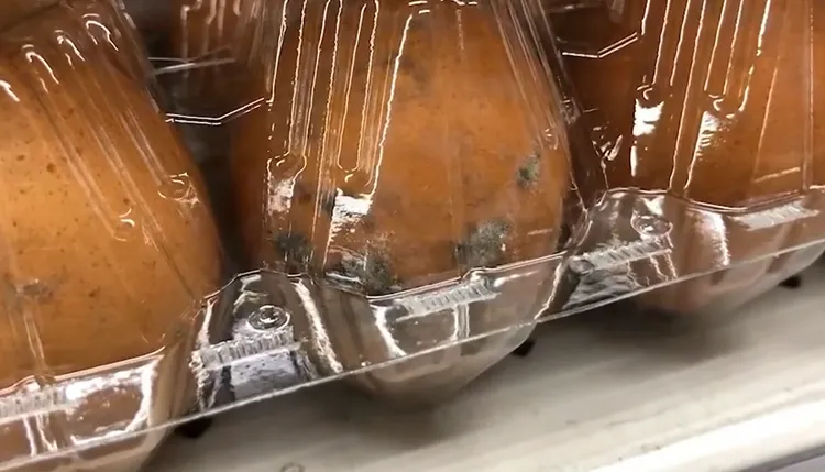 雞蛋發黴。翻攝自招名威臉書